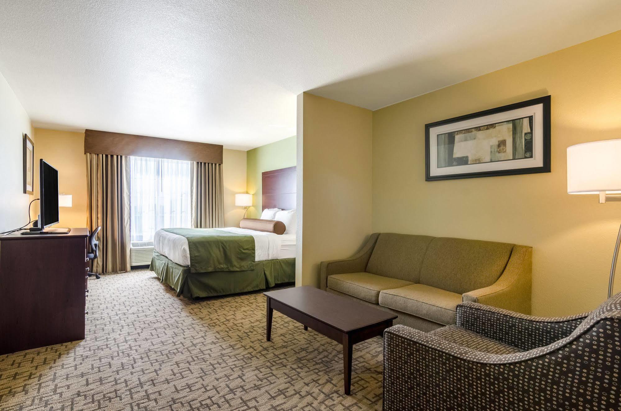 Cobblestone Hotel & Suites - Mccook Exterior foto